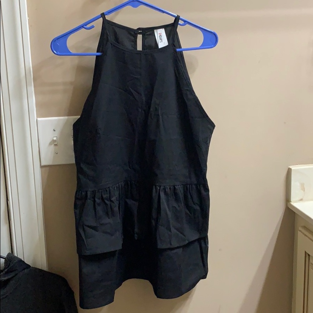 Women’s 2 hearts top